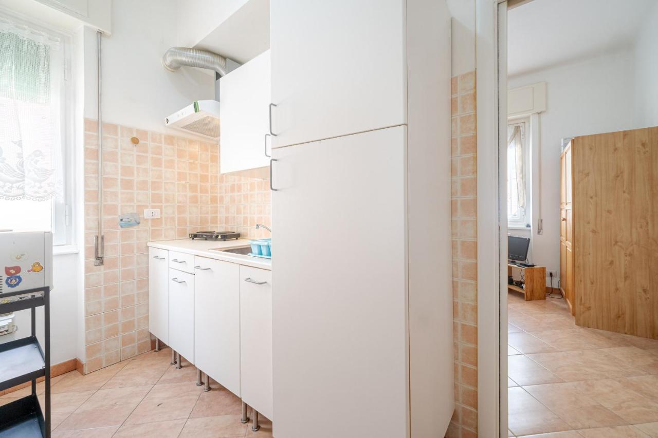 Borgoratti Comfortable Apartment Genoa Exterior photo