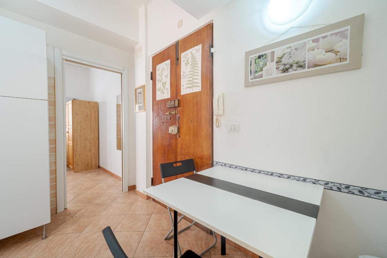 Borgoratti Comfortable Apartment Genoa Exterior photo