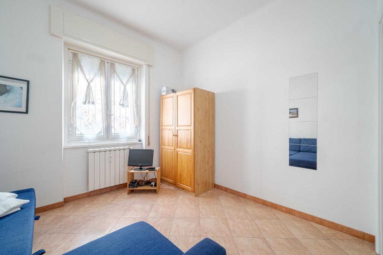 Borgoratti Comfortable Apartment Genoa Exterior photo